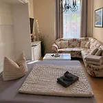 Fuerst Metternich In Apartman